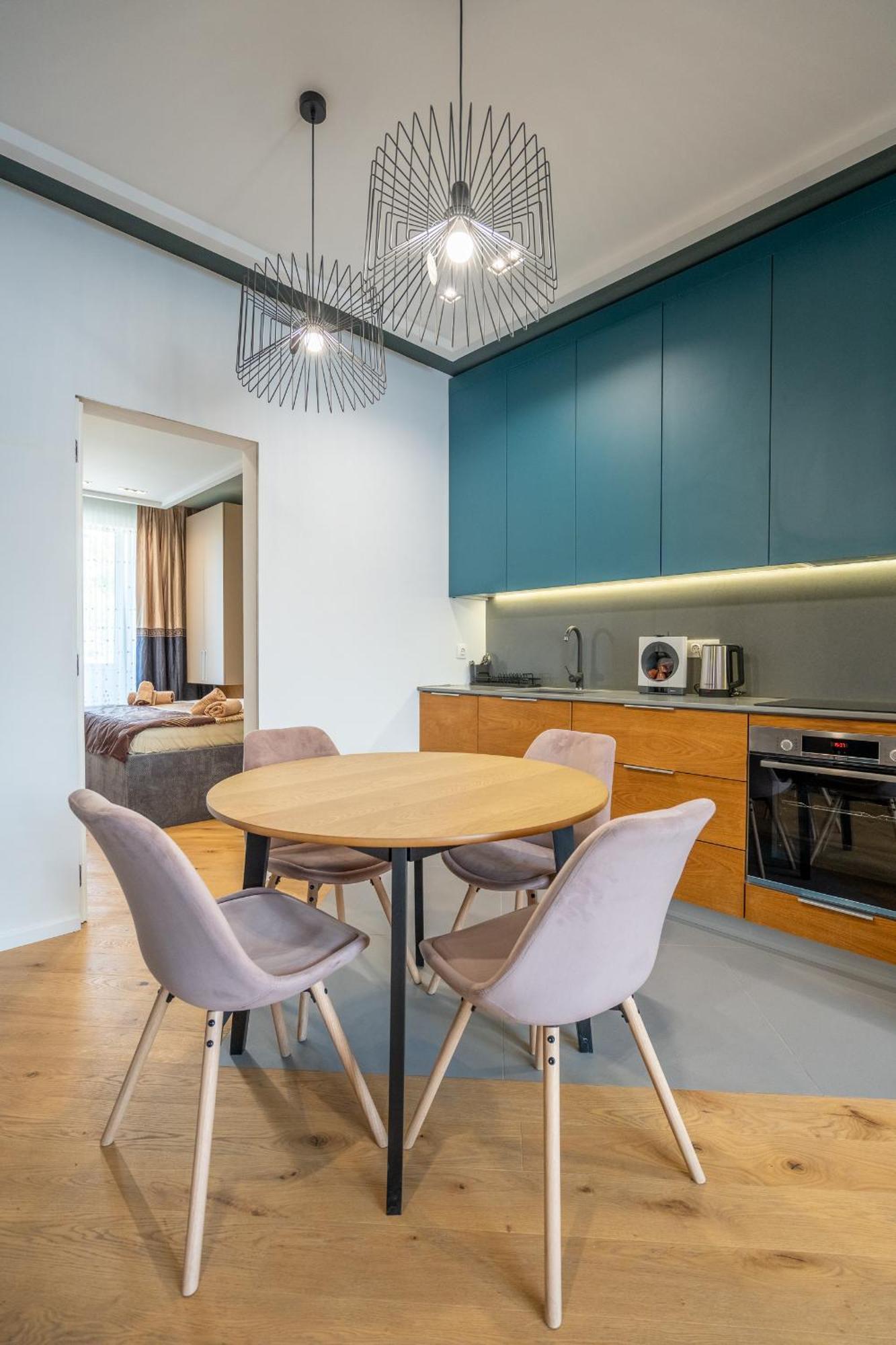 The Right Choice 14 Apartment *